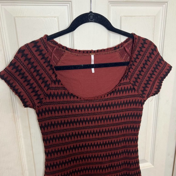Free People Cozy Day Striped Knit Flounce Dress Size Small Brown/Black - Picture 4 of 8
